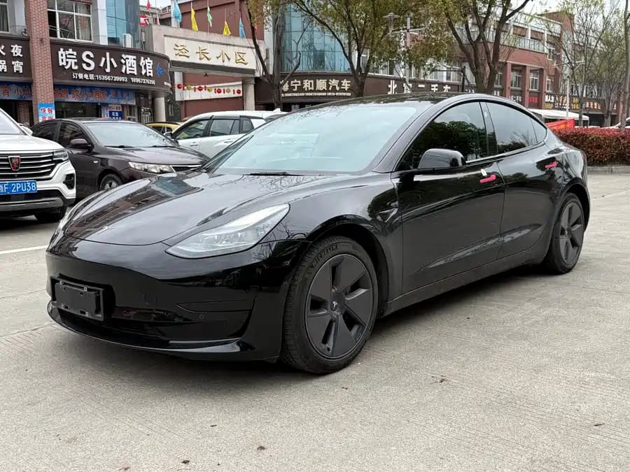Tesla 3