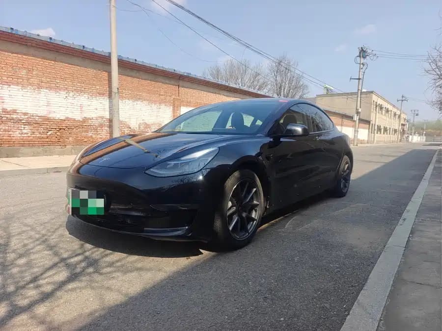 Tesla 3