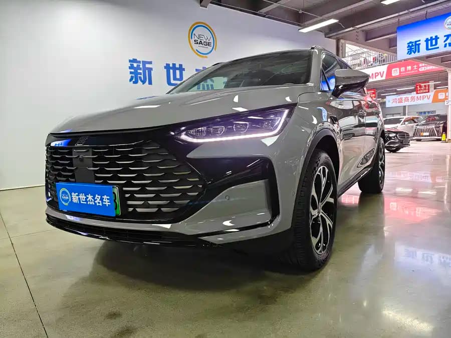 BYD Tang 2025